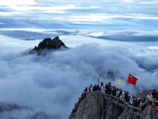 黃山風景區(qū)新任領(lǐng)導團隊引領(lǐng)發(fā)展新篇章